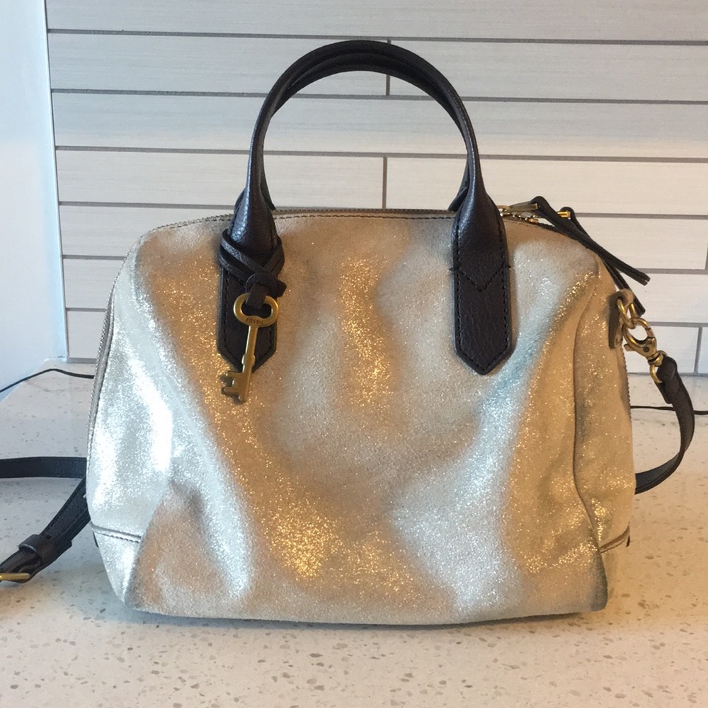 Medium crossbody